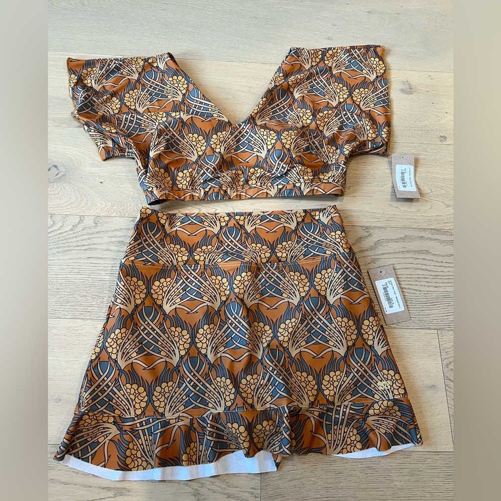 Albion Golden Hour 2-piece Swim Set 
Size XL